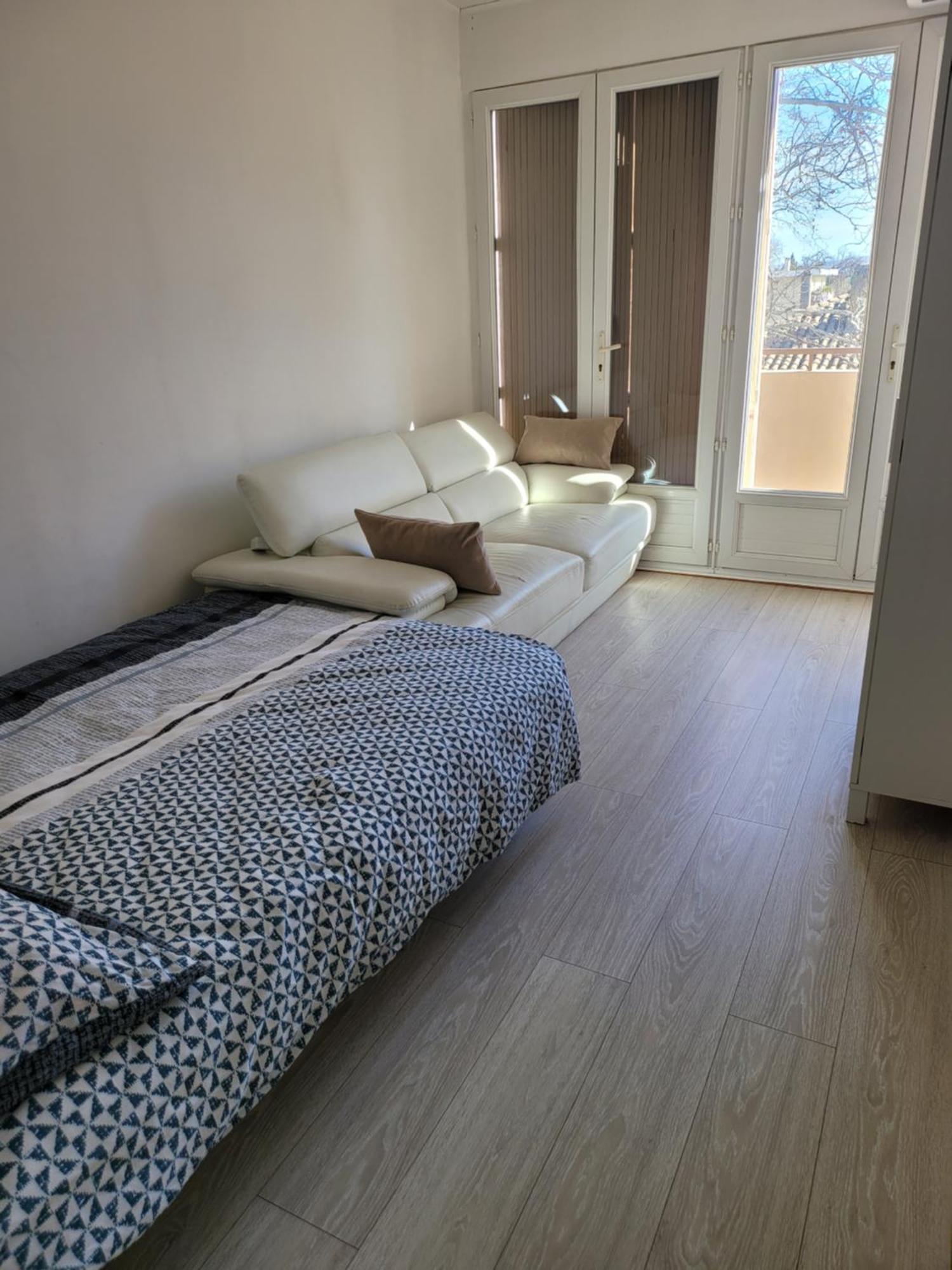 شقة Elegant Apparemment 60M2 Climatise أفينيون المظهر الخارجي الصورة